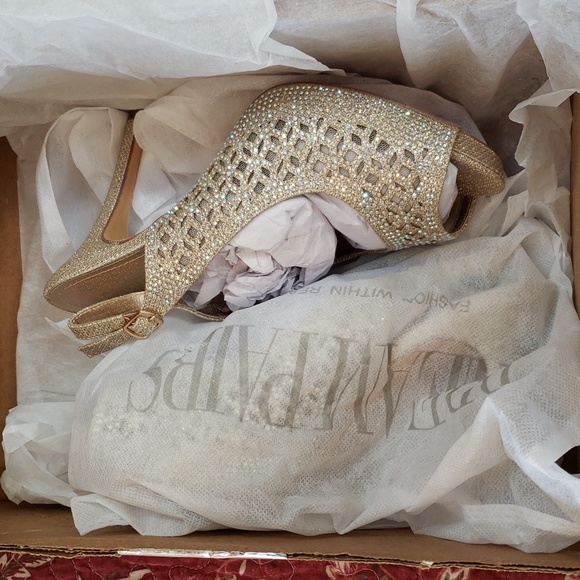 NWT- Dream Pairs Crystal Embellished Slingback Peeptoe - Picture 6 of 10